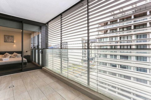 New Bright Apartment In Waterloo Near Park - Accommodation Brisbane 5