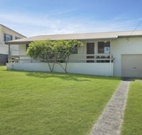 Baileys Beach house - Accommodation Brisbane