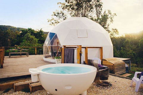 Nature Domes - Accommodation Brisbane 2