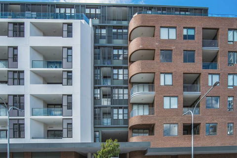 Cozy Studio Near Eastvilliage Shopping Center - Accommodation Brisbane 1