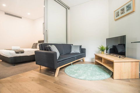 Cozy Studio Near Eastvilliage Shopping Center - Accommodation Brisbane 7
