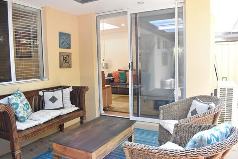 Modern 2 Bedroom Unit Close To CBD - Accommodation Brisbane 5