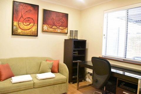 Modern 2 Bedroom Unit Close To CBD - Accommodation Brisbane 4