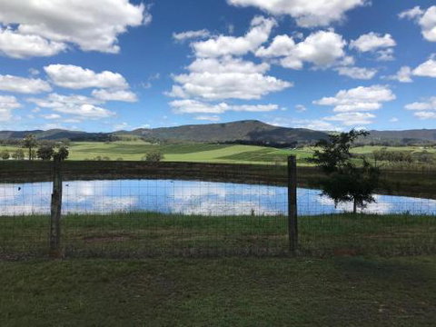 Oakey Creek HV Country Retreat Walk To Wine Tasting - Accommodation Brisbane 1