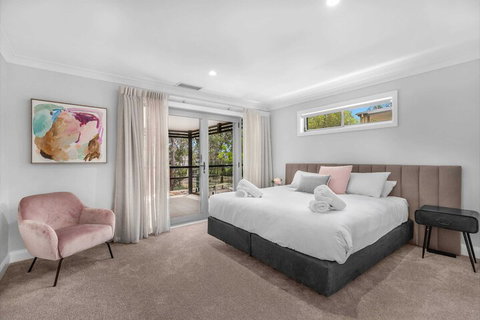 Hunter Treehouse - Accommodation Brisbane 3