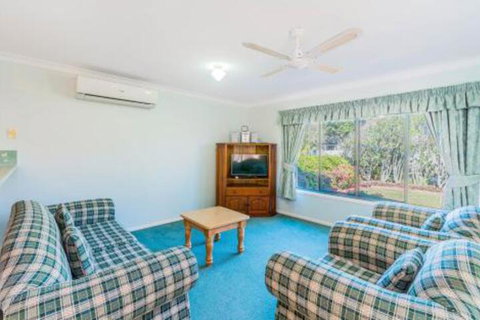 Beachside 22 LJHooker Yamba - Accommodation Brisbane 2