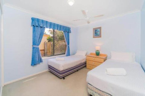 Beachside 22 LJHooker Yamba - Accommodation Brisbane 1
