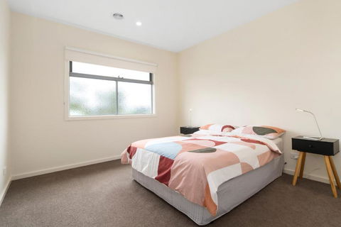 Cootamundra - Accommodation Brisbane 5