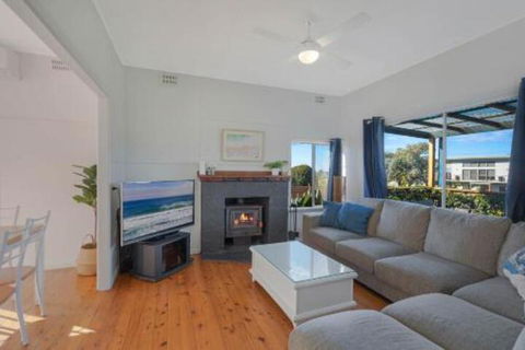 Bungo Beach House Pet Friendly Home - Accommodation Brisbane 0