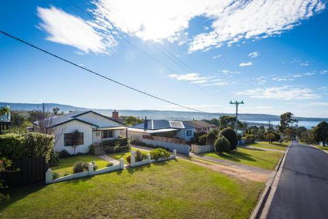 Bungo Beach House Pet Friendly Home - Accommodation Brisbane 5