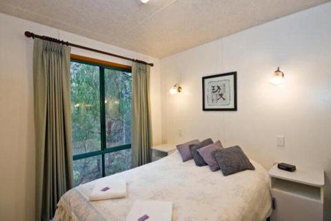 Hidden Valley Cabins - Accommodation Brisbane 5