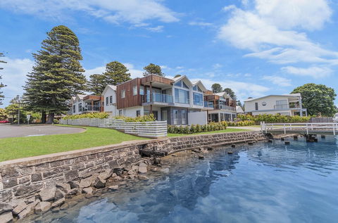 Absolute - Accommodation Brisbane 0