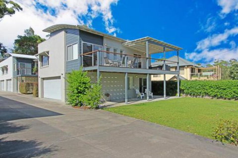 Ocean 1 / 42 Mollymook - Accommodation Brisbane 0