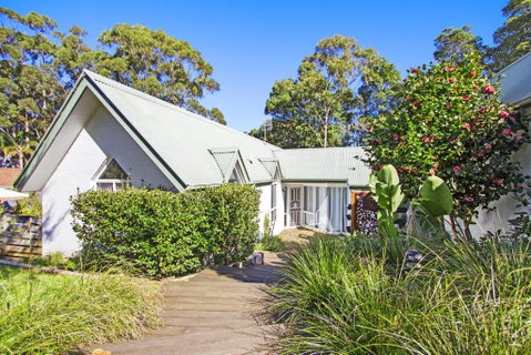 Golfers Getaway Mollymook Augusta Place 14 / 13 15 - Accommodation Brisbane 3