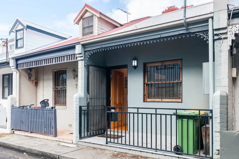 Quiet Terrace Townhouse On The City Fringe - Accommodation Brisbane 1