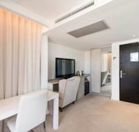 The Nest - Trendy Studio near Center with Roof Terrace - Accommodation Brisbane