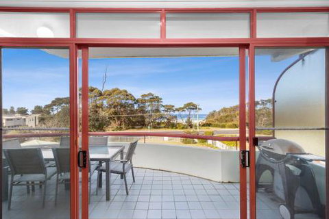 Fathoms Apartment 18 / 1a Mitchell Pde All Linen Provided - Accommodation Brisbane 4