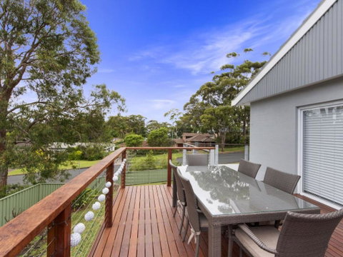 Carroll Ave 39 Mollymook - Accommodation Brisbane 5