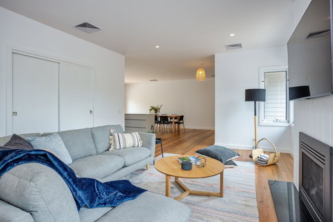 Molly's Beach House - Accommodation Brisbane 4