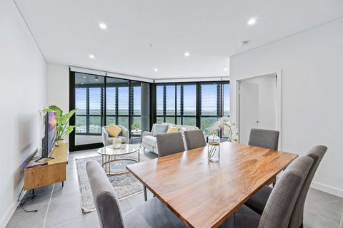 HomeHotel Luxury Apt With Shopping Mall Downstairs - Accommodation Brisbane 4