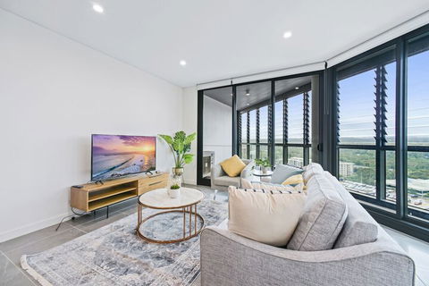 HomeHotel Luxury Apt With Shopping Mall Downstairs - Accommodation Brisbane 3