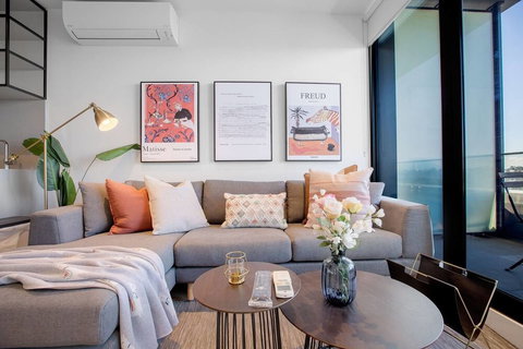 Comfy Sweet Home In Parkville With Netflix - Accommodation Brisbane 3