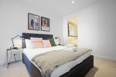 Comfy Sweet Home In Parkville With Netflix - Accommodation Brisbane 1