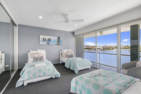 Havana Blue - Large 4 Bedroom Home - Accommodation Brisbane 4