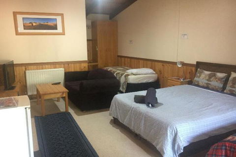 4 Bears Motel - Accommodation Brisbane 7