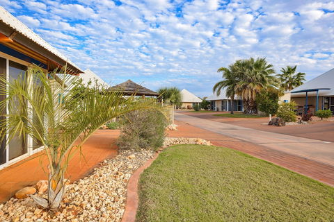 Osprey Holiday Village Unit 213 / 1 Bedroom - Accommodation Brisbane 3