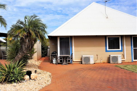 Osprey Holiday Village Unit 213 / 1 Bedroom - Accommodation Brisbane 2
