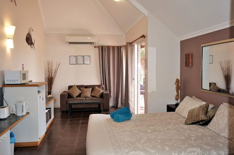 Osprey Holiday Village Unit 213 / 1 Bedroom - Accommodation Brisbane 0