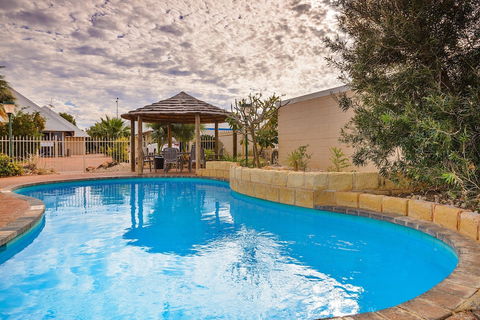 Osprey Holiday Village Unit 213 / 1 Bedroom - Accommodation Brisbane 4