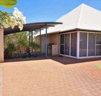 Osprey Holiday Village Unit 101 / 2 Bedroom - Accommodation Brisbane
