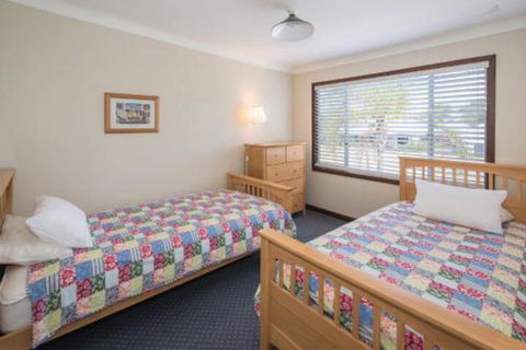 Bay Vista - Accommodation Brisbane 4