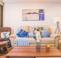 Modern 2bed2bath APT at Neutral Bayparkingwifi - Accommodation Brisbane