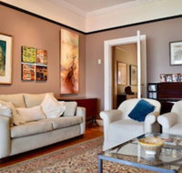 4 Bedroom Family Home With Stunning Harbour Views - Accommodation Brisbane