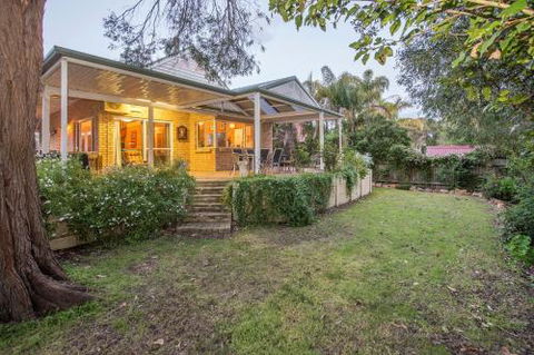Country Cottage - Accommodation Brisbane 4