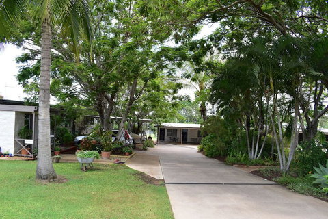 Hillview Motel - Accommodation Brisbane 2