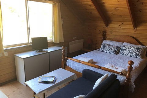 Alpine Stag Lodge Unit 2 - Accommodation Brisbane 2
