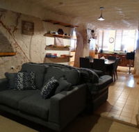 Di's Dugouts - Accommodation Brisbane