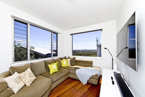 The Lookout - Accommodation Brisbane 6