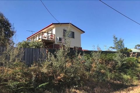 Seaview Retreat - Accommodation Brisbane 0