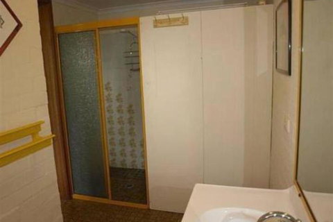 ANCHORAGE 1 - Accommodation Brisbane 4