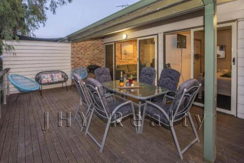 Coastal Cottage - Accommodation Brisbane 7