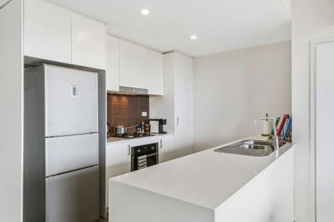Cosy 3BR Penthouse Close To Westfield Hornsby & Train Station - Accommodation Brisbane 6