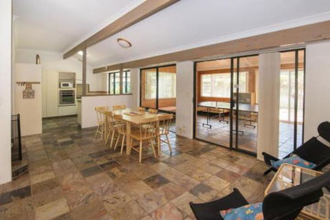 Bottlebrush - Accommodation Brisbane 6