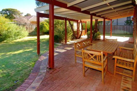 Rosewood Cottage - Accommodation Brisbane 0