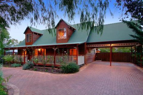 Rosewood Cottage - Accommodation Brisbane 2