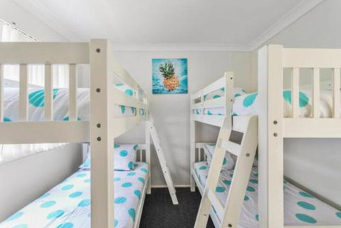 MOLLYMOOK BEACH COTTAGE - Accommodation Brisbane 2